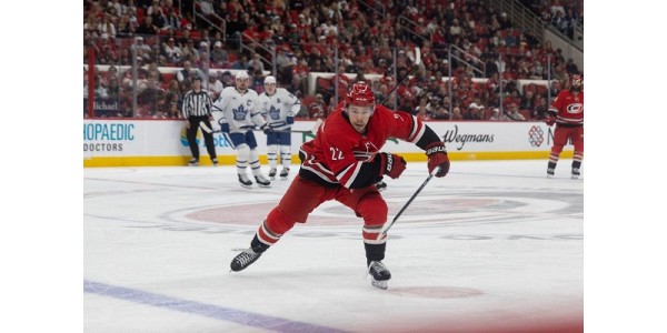 Carolina Hurricanes začíná s přípravami na posily pro příští sezónu Carolina Hurricanes začíná s přípravami na posily pro příští sezónu
